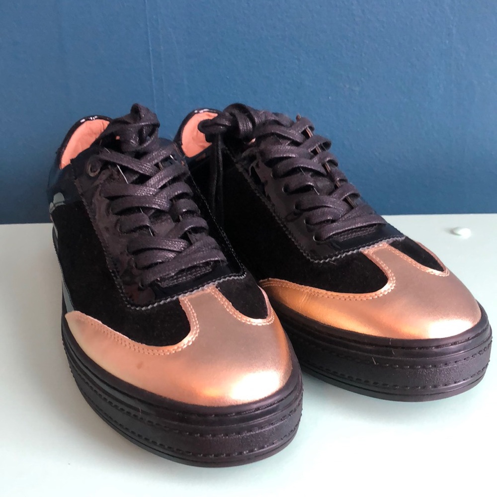 Marc Nolan shoes Captain Gold Leather size 8-9